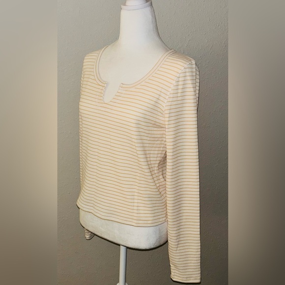 NEW Cotton On Willa Waffle Long Sleeve Top Women’s Henley Size Large NWT - Picture 4 of 16